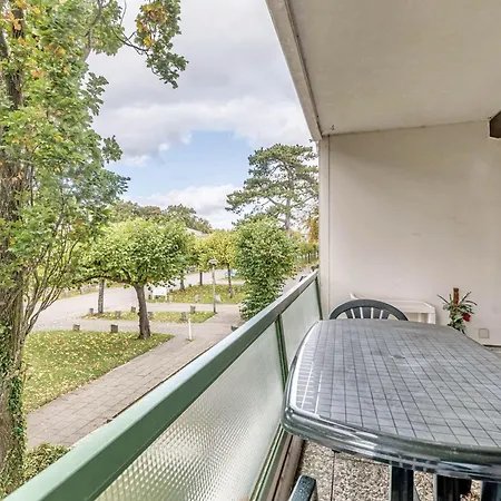 Kaiserallee, 100 * Lübeck